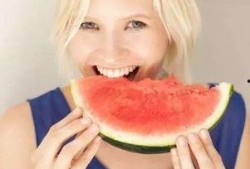 出月子可以吃瓜吗,出月子后，这些水果可以放心享用