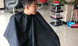 理发店搞笑吃瓜,搞笑吃瓜，笑料连连