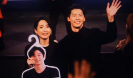 热心朝阳群众吃瓜哇