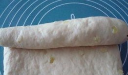 吃哈密瓜吐司,甜蜜与香脆的完美邂逅