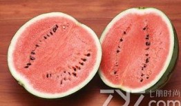 吃西瓜不吐籽长出瓜,不吐籽也能长出美味新瓜