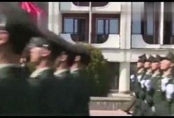 爹妈吃瓜围观视频,揭秘家庭欢乐时光